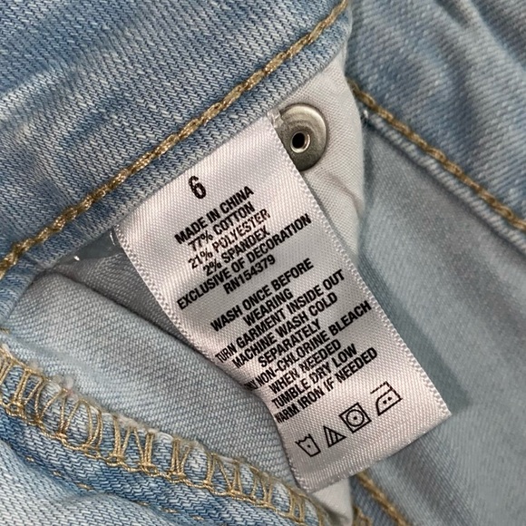 2 for $20 or 5 for $40
AEROPOSTALE SHORTS - SIZE 6 - Picture 6 of 6